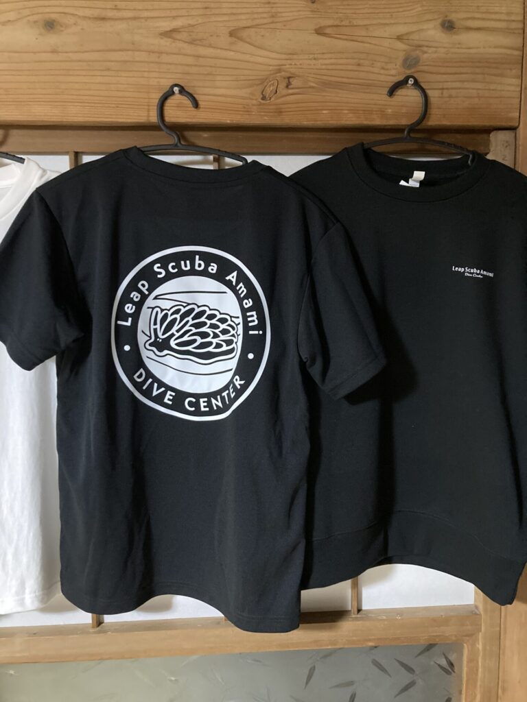 Tシャツ